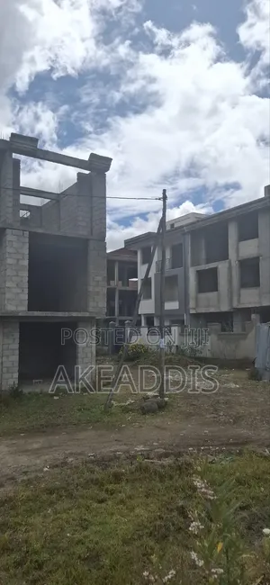 6bdrm Townhouse/Terrace in Bole Ayat for sale