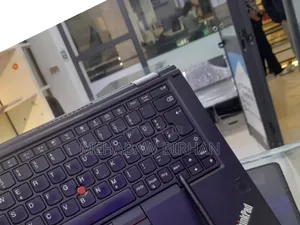 Photo - New Laptop Lenovo ThinkPad Yoga 370 16GB Intel Core I5 SSD 512GB