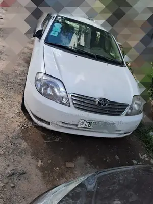 Photo - Toyota Corolla 2003 White