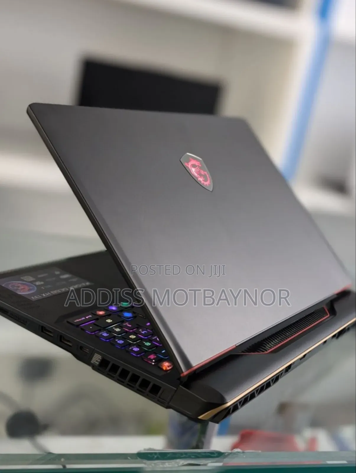 New Laptop MSI Raider GE76 12UGS 32GB Intel Core I9 SSD 1T