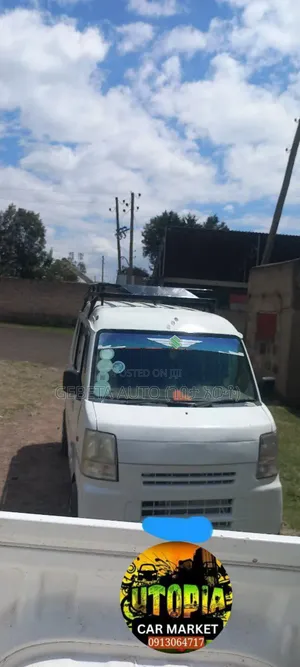 Suzuki Every Wagon 2012 White