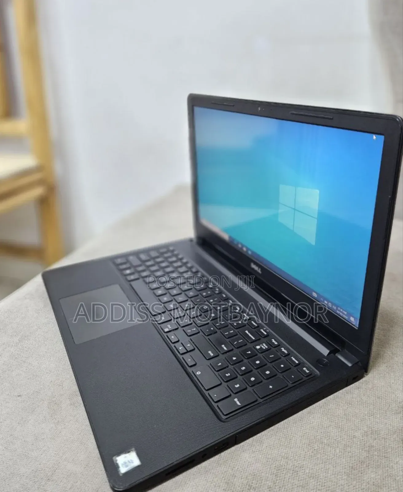 New Laptop Dell Vostro 1015 8GB Intel Core I5 HDD 1T