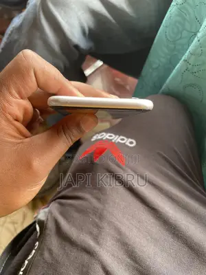 Apple iPhone 6s 32 GB Silver