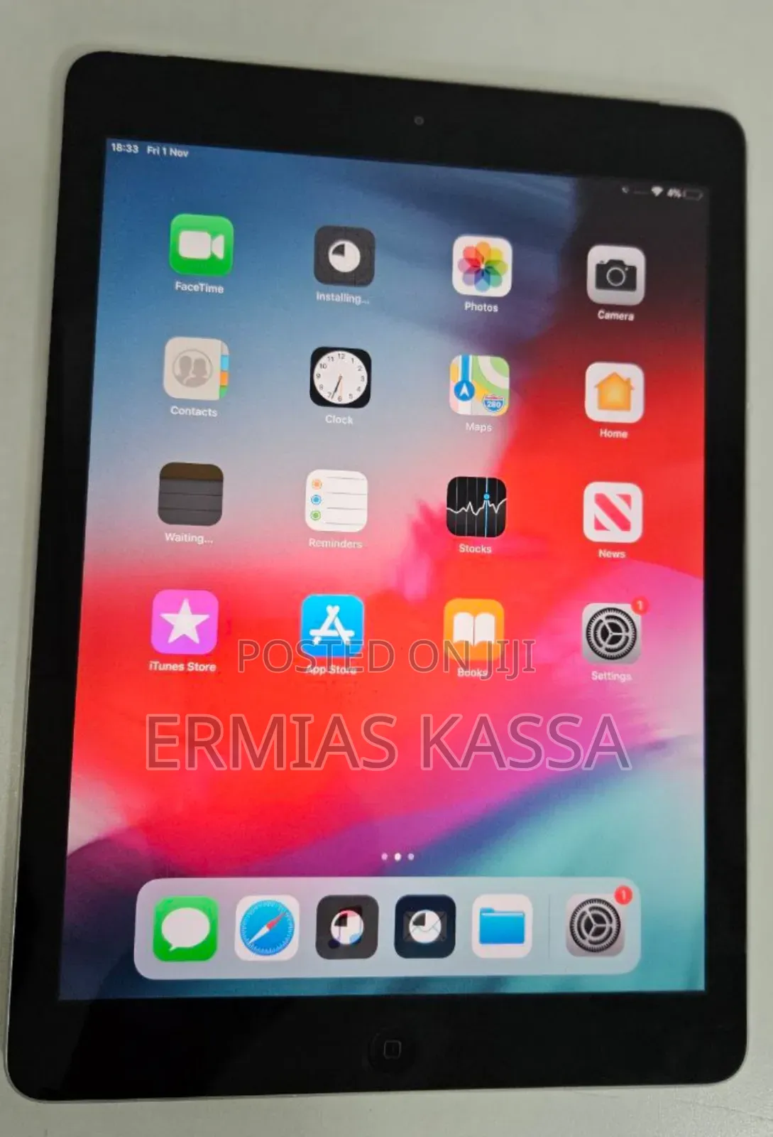 New Apple iPad 2 Wi-Fi + 3G 64 GB Silver