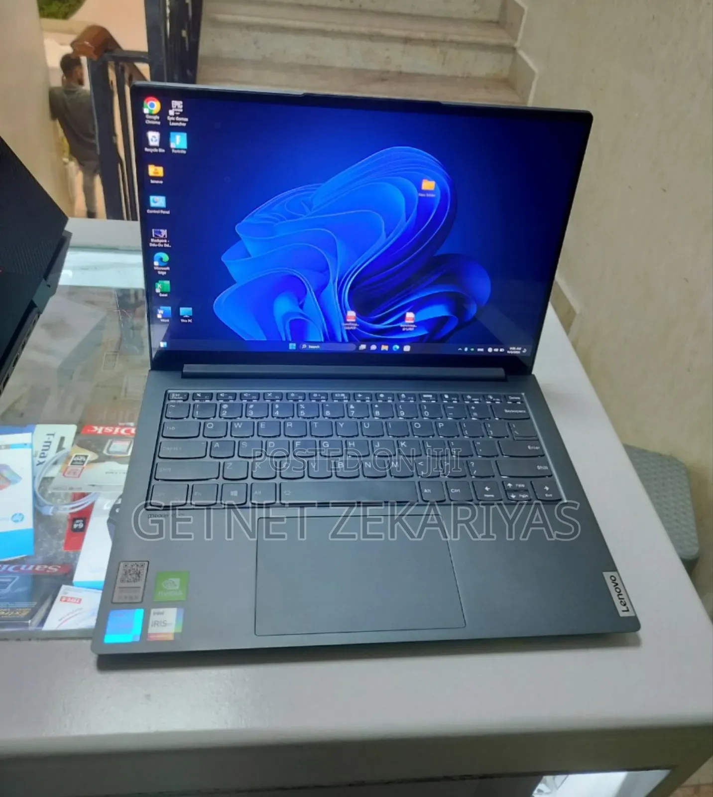 New Laptop Lenovo Yoga 730 16GB Intel Core I7 SSD 512GB