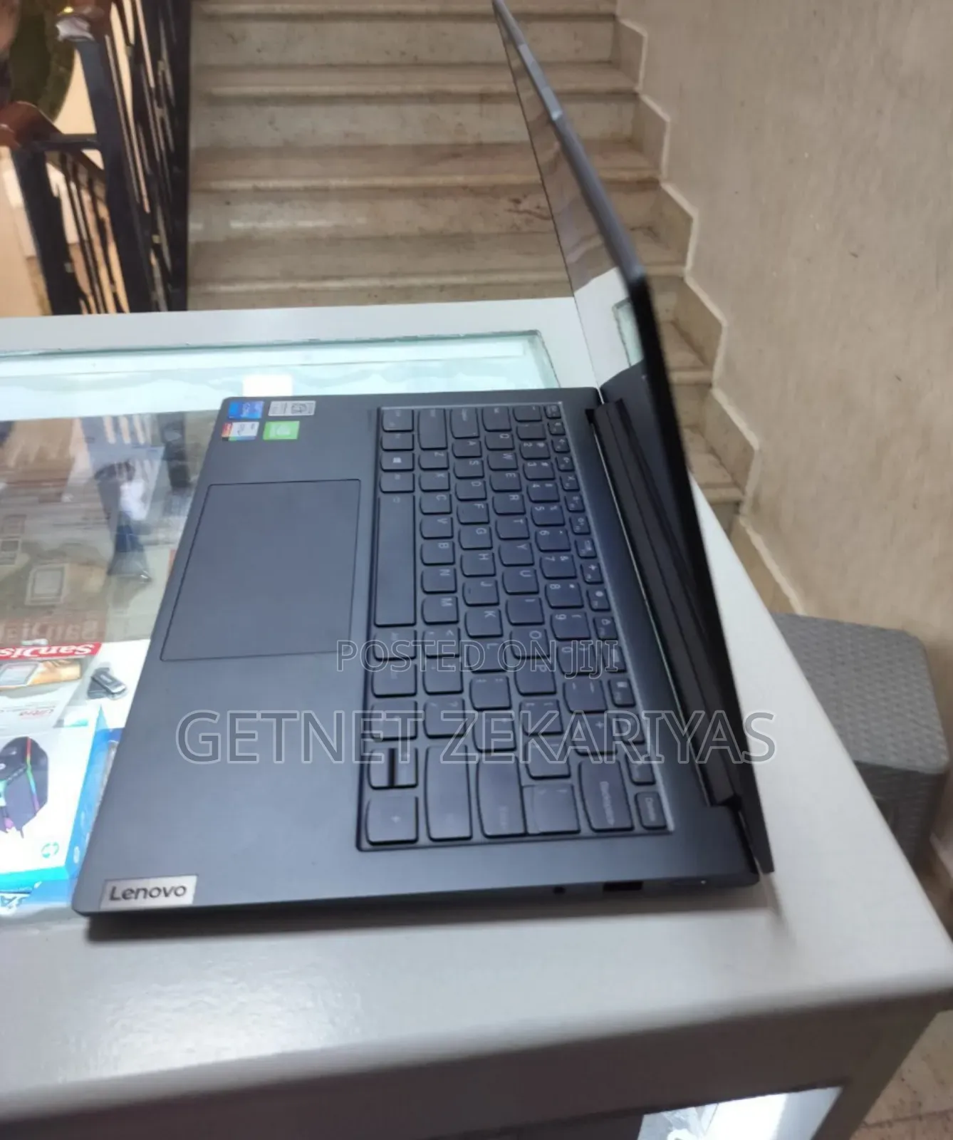 New Laptop Lenovo Yoga 730 16GB Intel Core I7 SSD 512GB