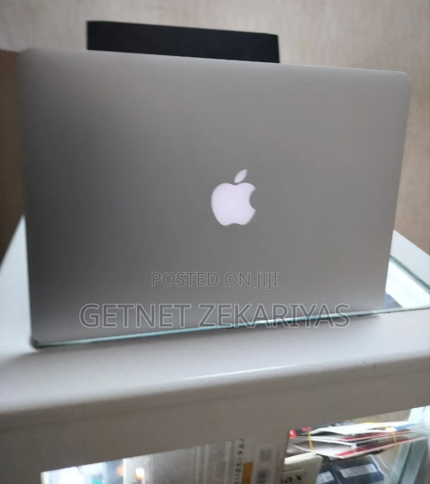 New Laptop Apple MacBook Pro 2015 8GB Intel Core I5 SSD 256GB