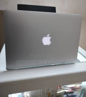 New Laptop Apple MacBook Pro 2015 8GB Intel Core I5 SSD 256GB