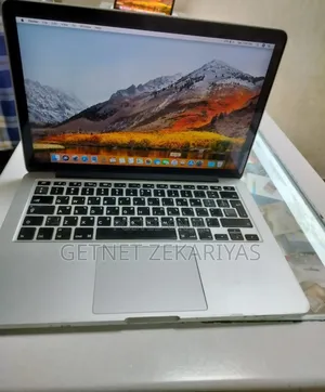 New Laptop Apple MacBook Pro 2015 8GB Intel Core I5 SSD 256GB