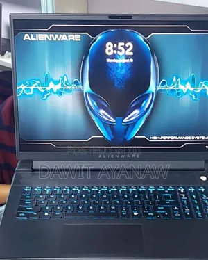 New Laptop Dell Alienware M18 R2 32GB AMD Ryzen 9 SSD 1T