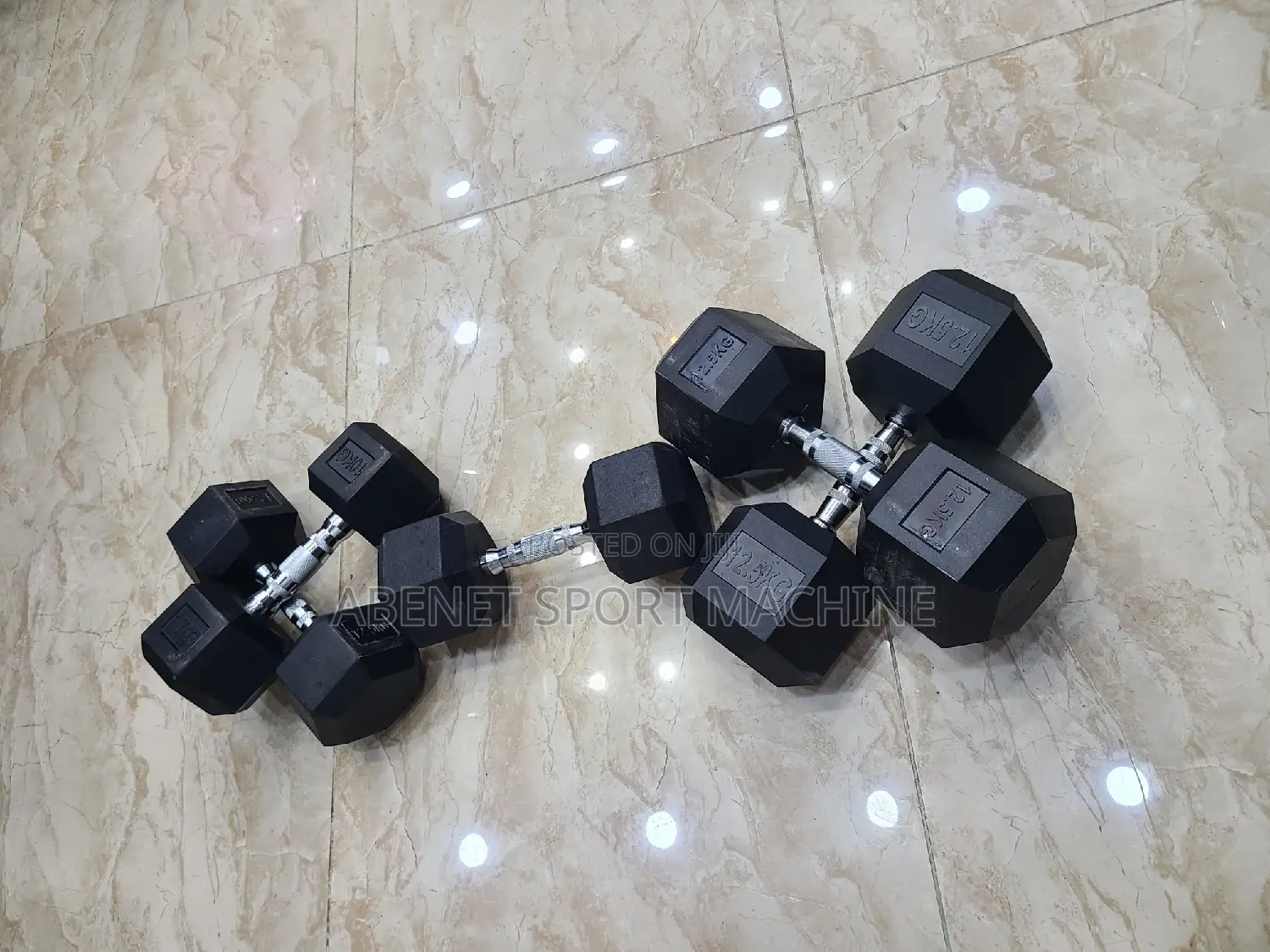 New RUBBER HEXAGONAL DUMBBELLS FROM 5 - 50kgs