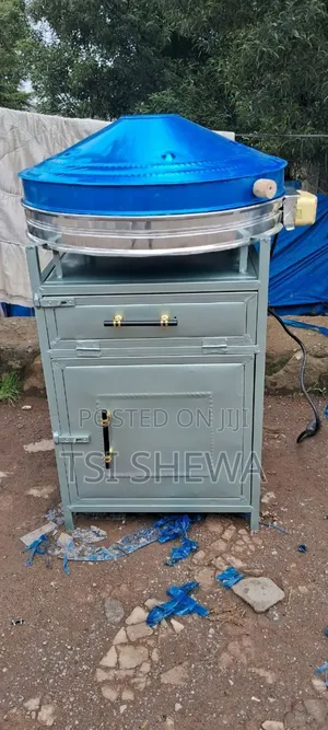 Photo - Baking Pan for Injera With Underneath Storage
