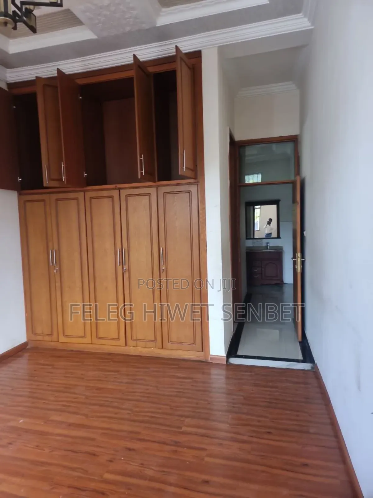 Furnished 5bdrm Villa in Aa, Bole for rent