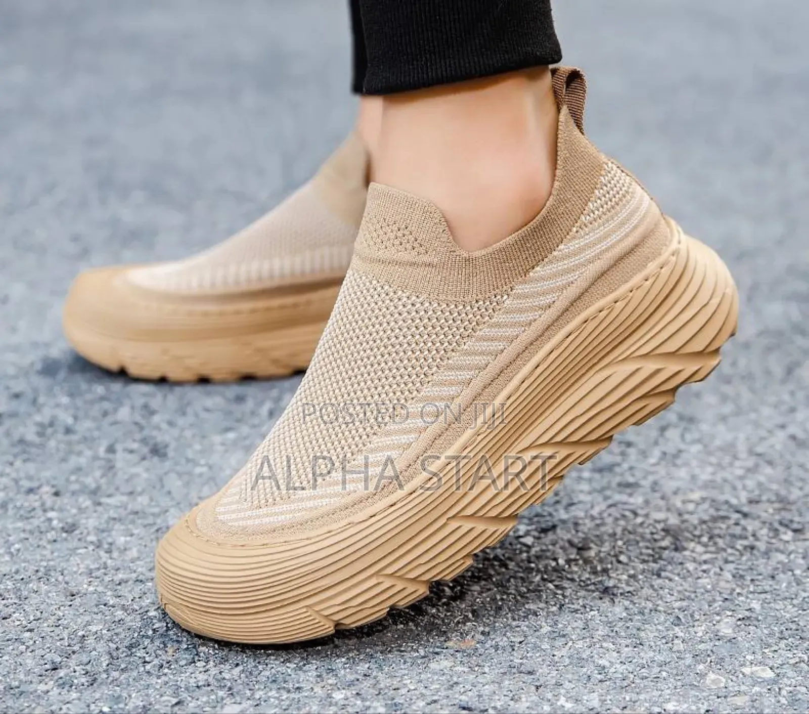 Man's Woven Solid Color High Quality Snaeker