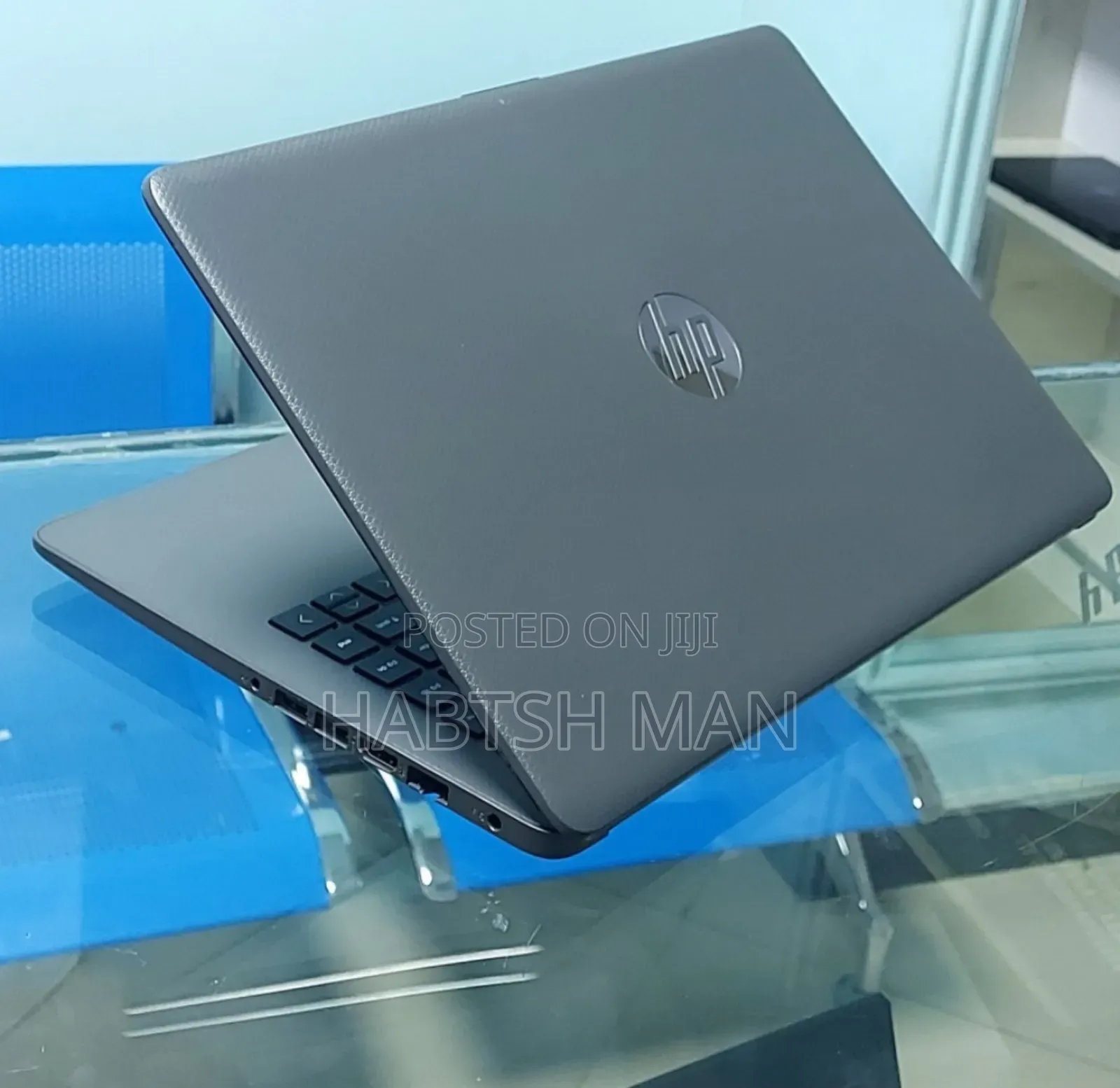 New Laptop HP Stream Notebook 8GB Intel Core I3 HDD 1T