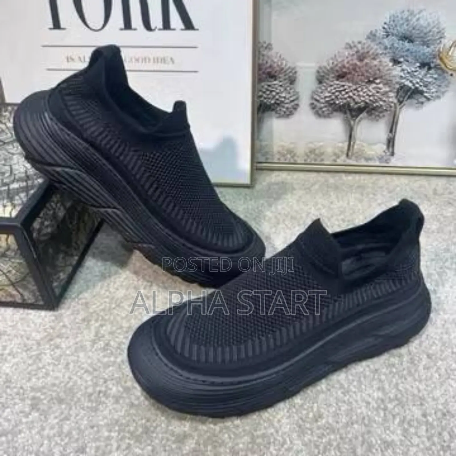 Man's Woven Solid Color High Quality Snaeker