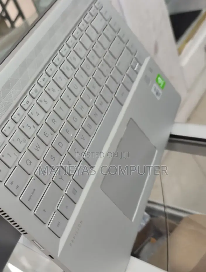 New Laptop HP Pavilion 15 16GB Intel Core I7 SSD 512GB