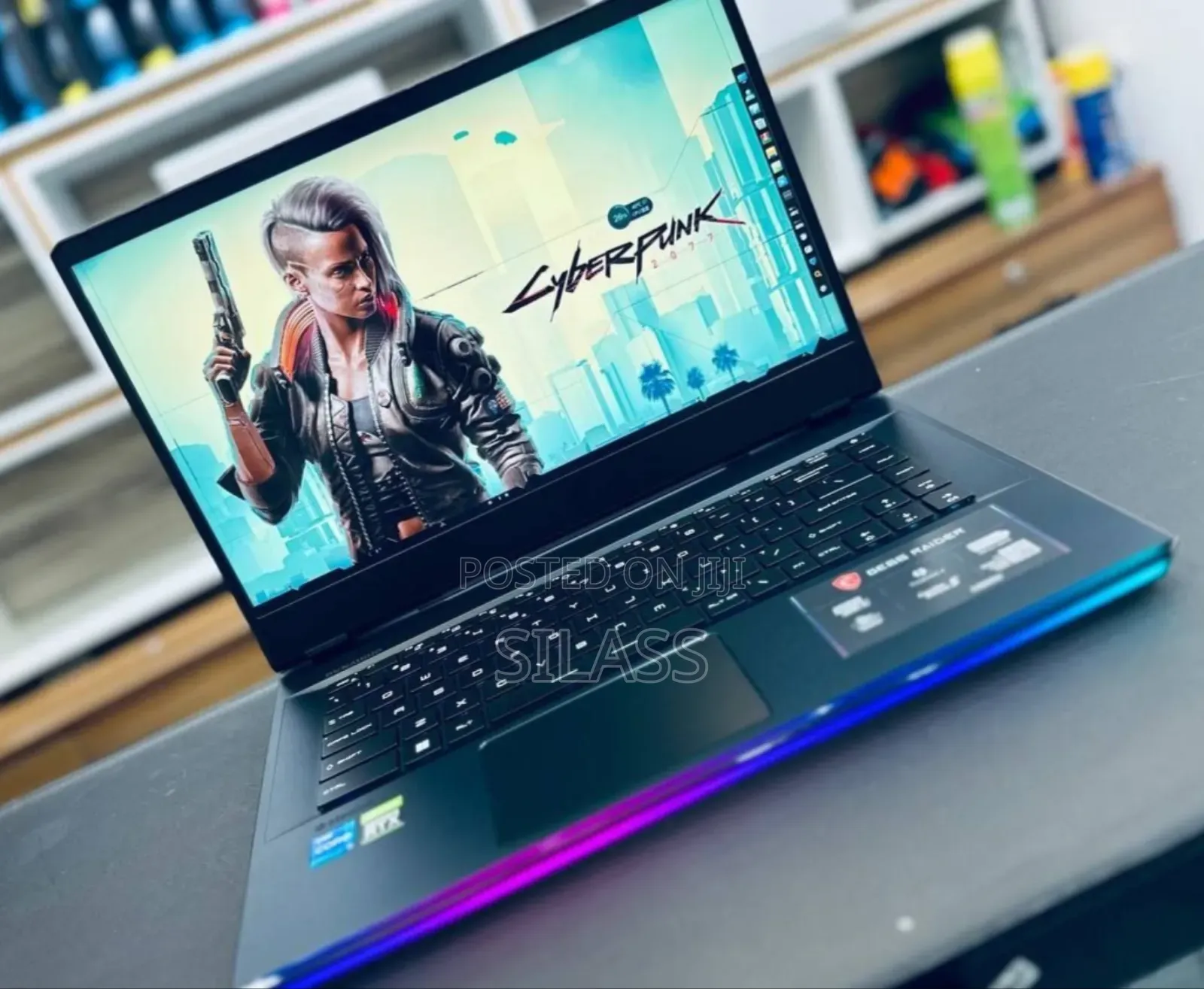 New Laptop MSI GP75 Leopard 16GB Intel Core I7 SSD 1T