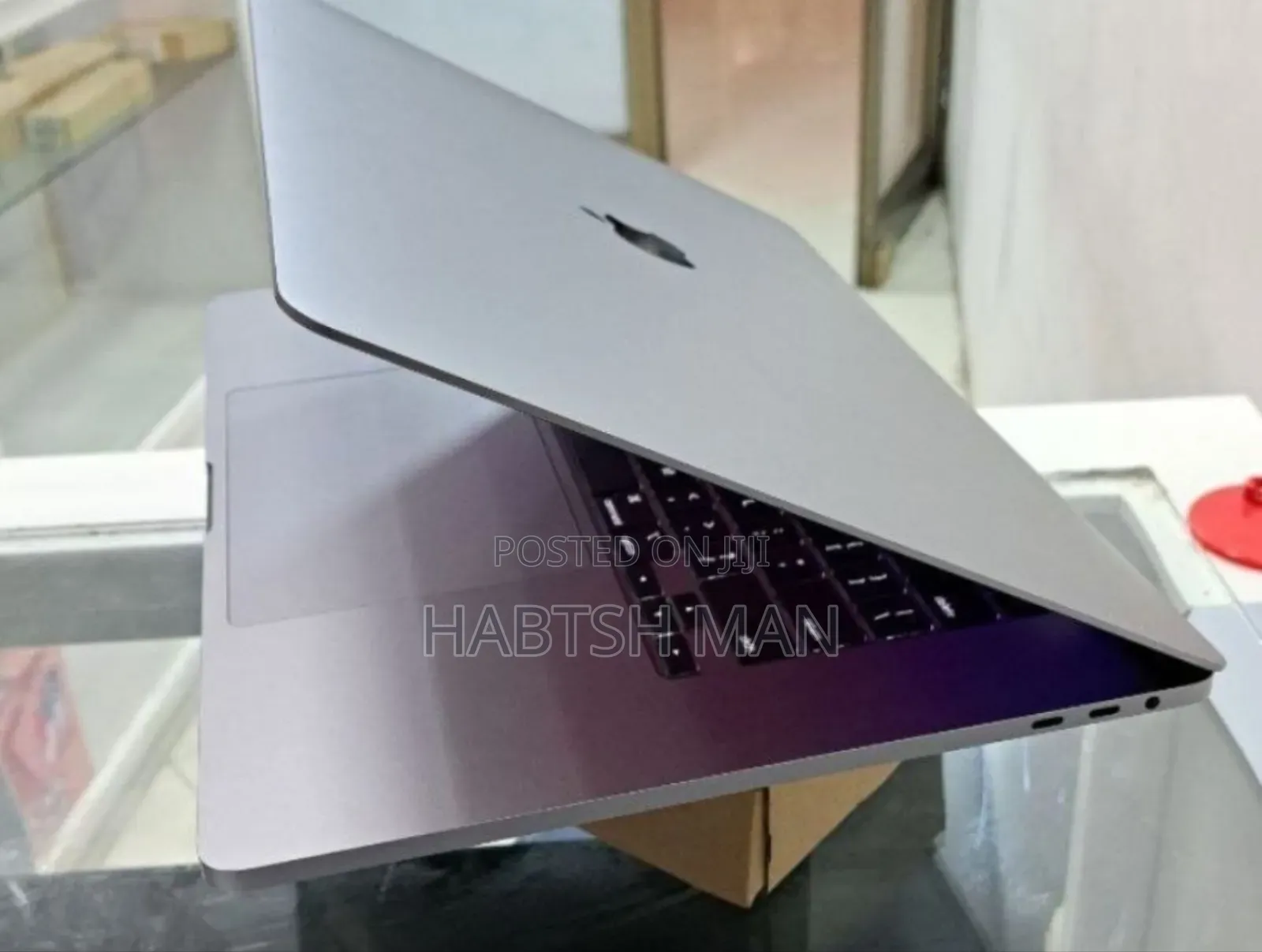 New Laptop Apple MacBook Pro 2018 32GB Intel Core i9 SSD 512GB