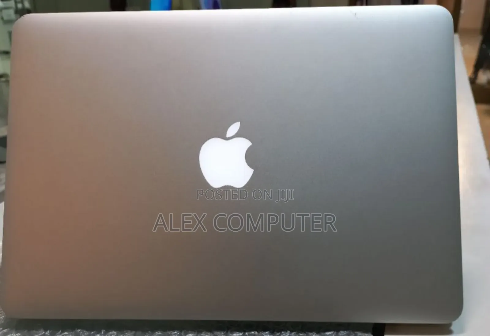 New Laptop Apple MacBook 2014 8GB Intel Core I5 SSD 512GB