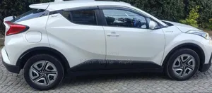 Toyota C-HR 2023 White
