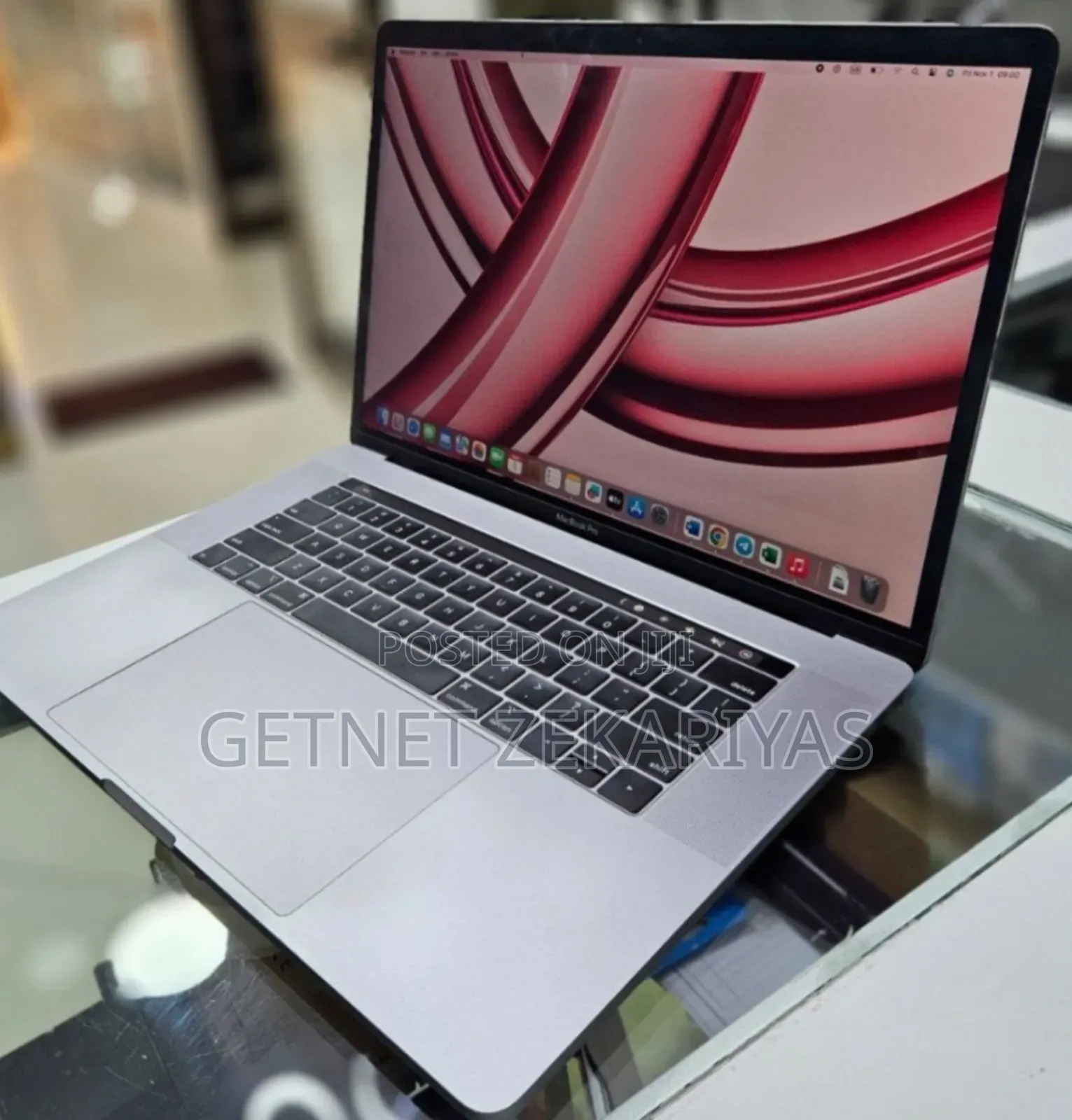 New Laptop Apple MacBook Pro 2019 16GB Intel Core I9 SSD 1T