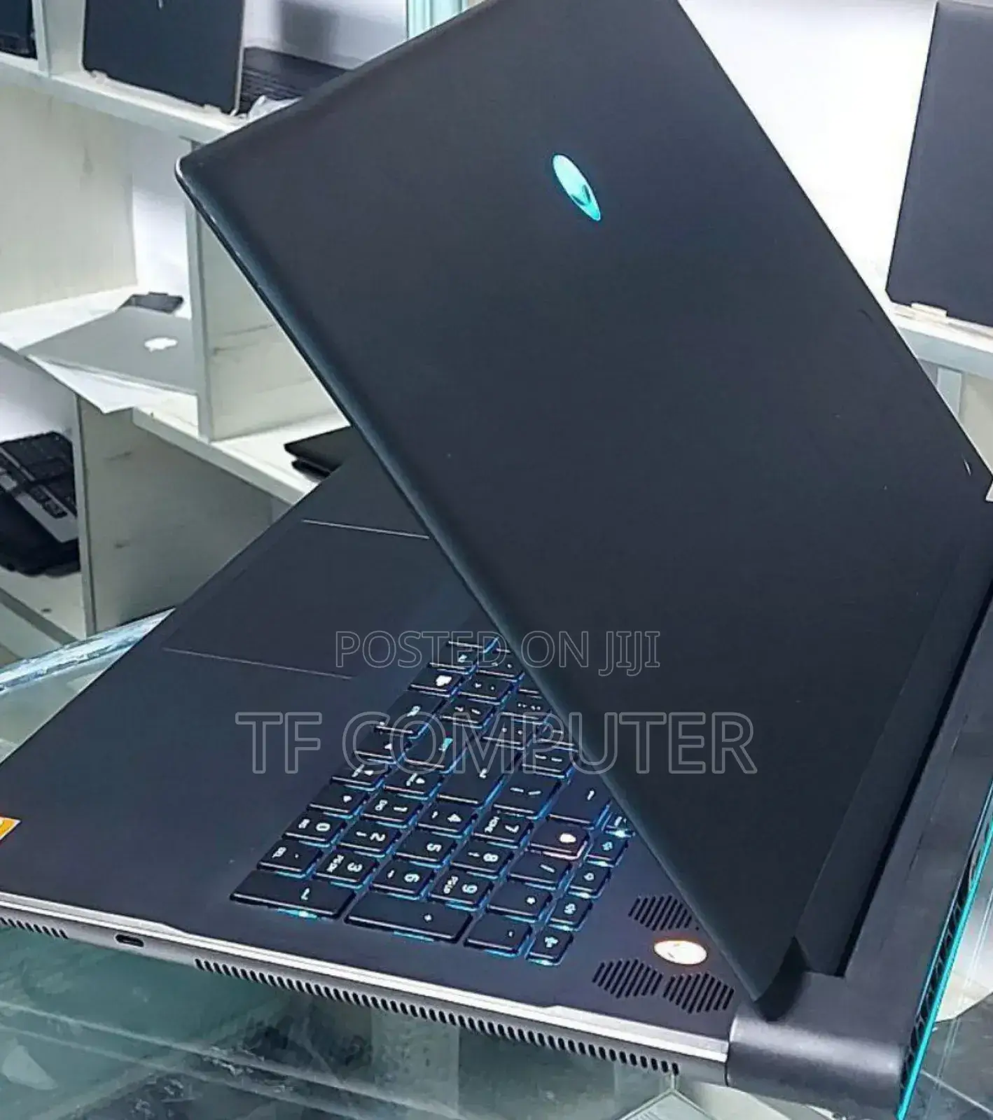 New Laptop Alienware M17x R2 32GB AMD Ryzen 9 SSD 1T