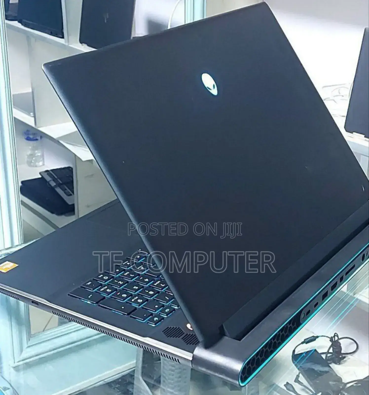 New Laptop Alienware M17x R2 32GB AMD Ryzen 9 SSD 1T