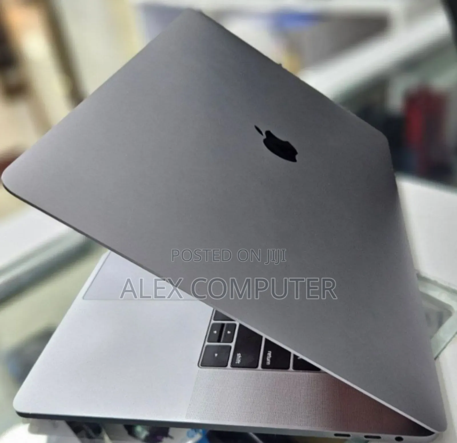 New Laptop Apple MacBook Pro 2019 16GB Intel Core I9 SSD 1T