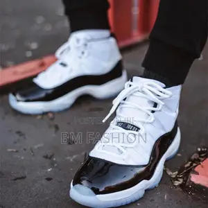 Jordan 11 Black and White