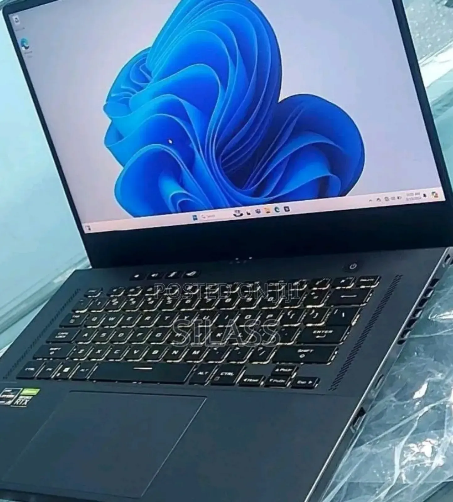 New Laptop Asus ROG Zephyrus G15 16GB Intel Core I7 SSD 512GB