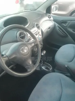 Toyota Vitz 2002 Beige