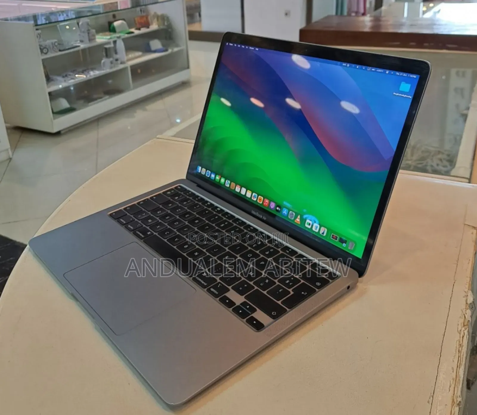 New Laptop Apple MacBook Air 2020 8GB Intel Core I5 SSD 256GB