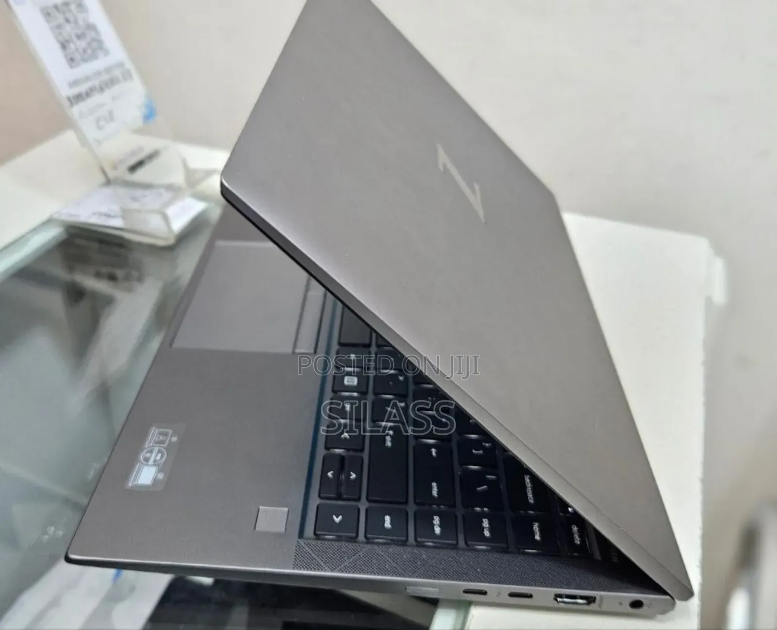 New Laptop HP ZBook 14 16GB Intel Core I7 SSD 512GB