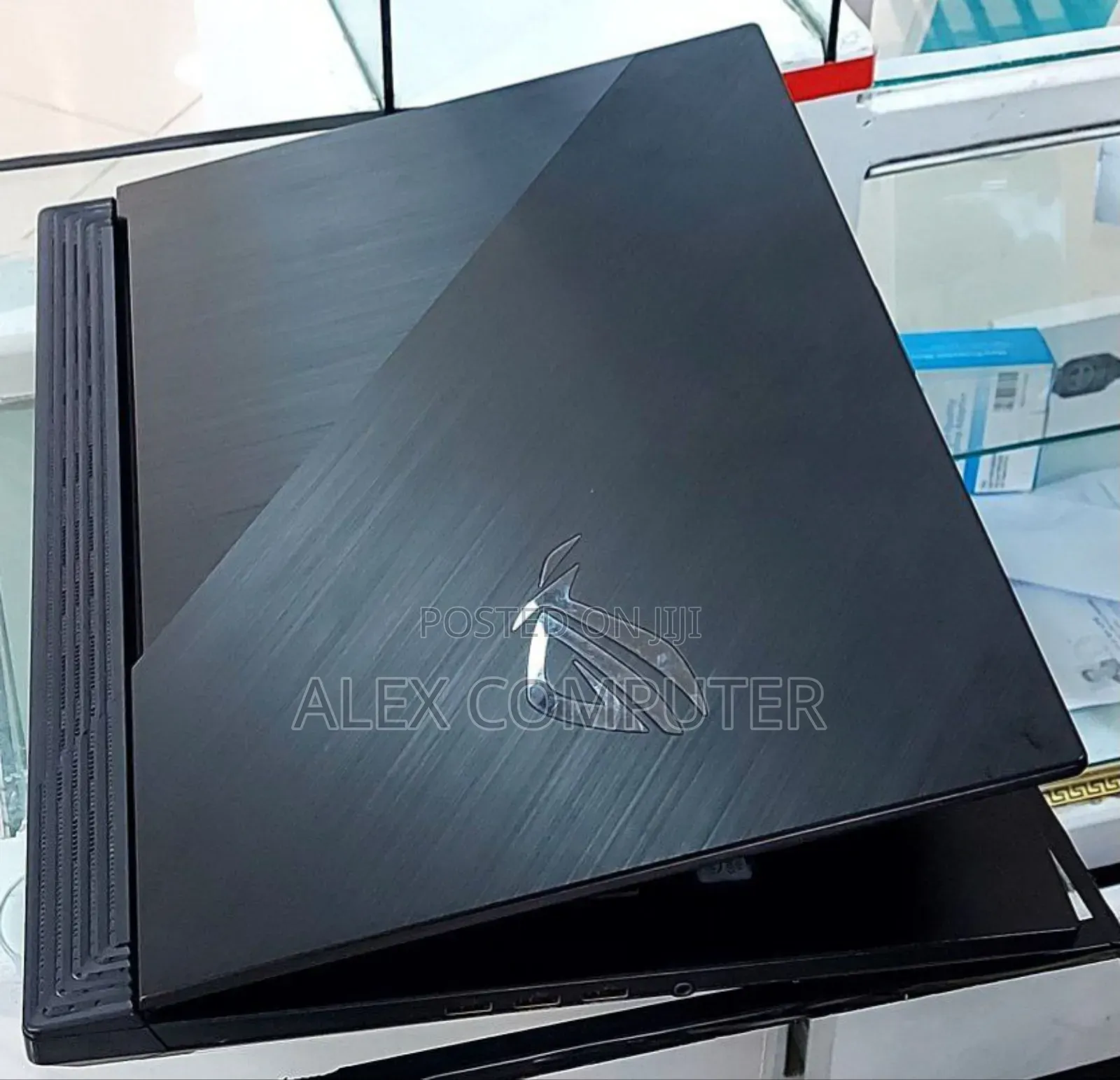 New Laptop Asus ROG Zephyrus G15 16GB Intel Core I9 SSD 256GB