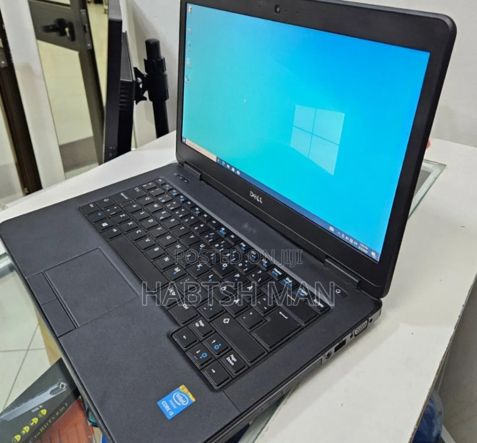 New Laptop Dell Latitude 5310 8GB Intel Core I5 HDD 500GB