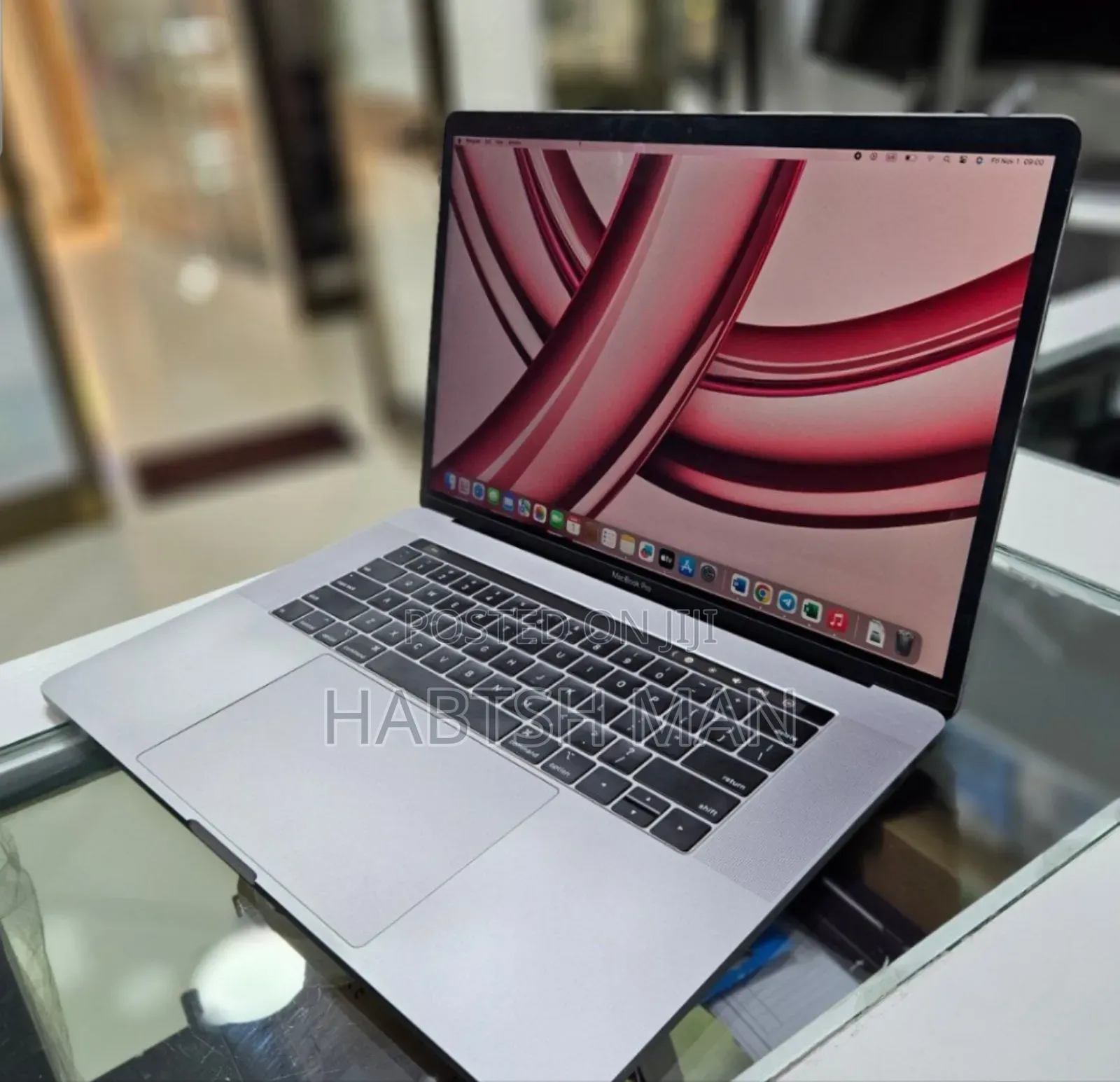 New Laptop Apple MacBook Pro 2019 16GB Intel Core I9 SSD 1T