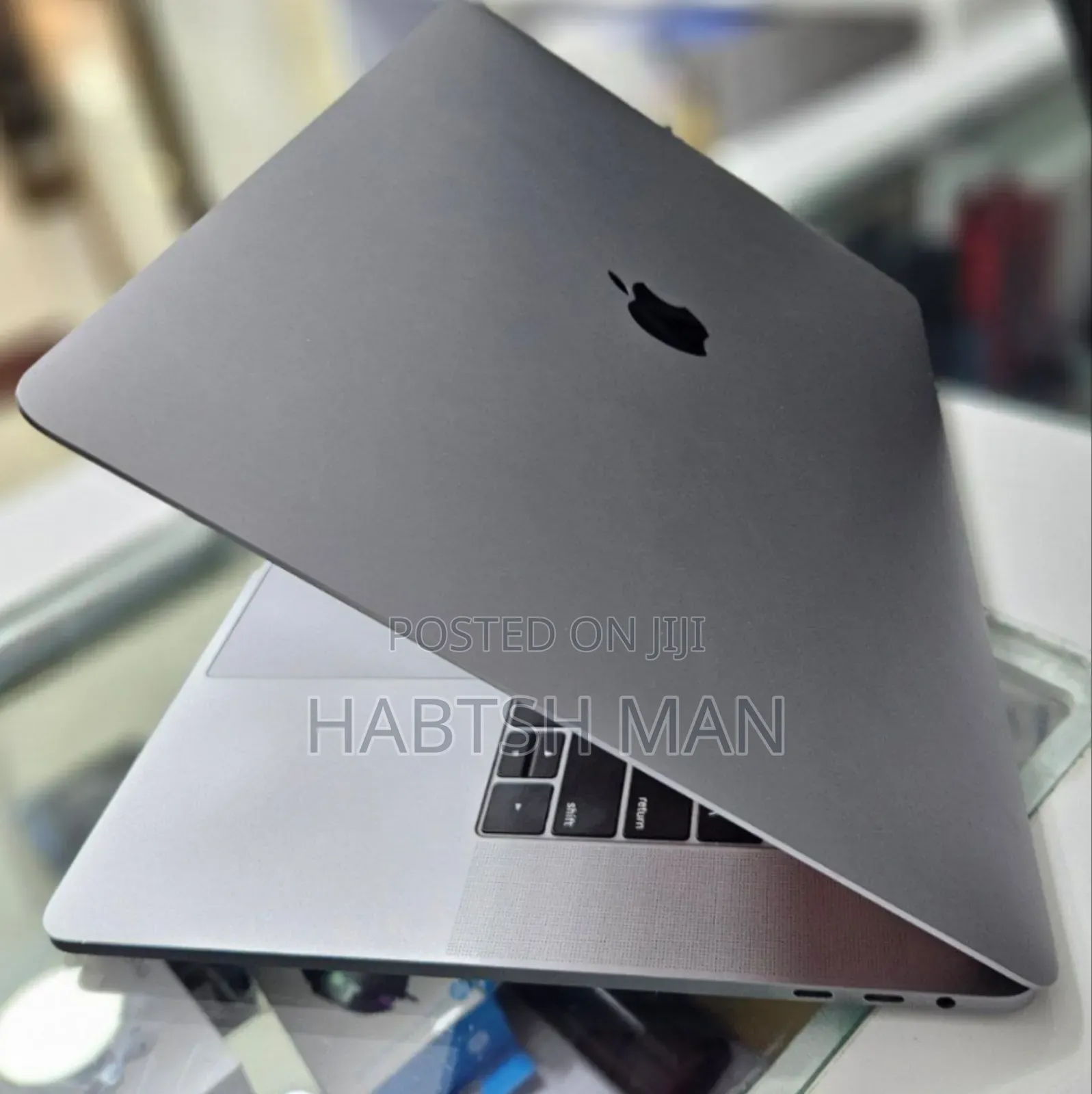 New Laptop Apple MacBook Pro 2019 16GB Intel Core I9 SSD 1T