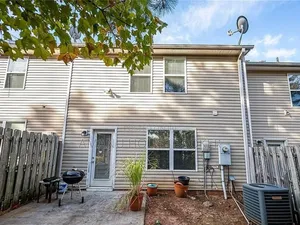 Photo - Furnished 3bdrm House in Us, Bole for sale