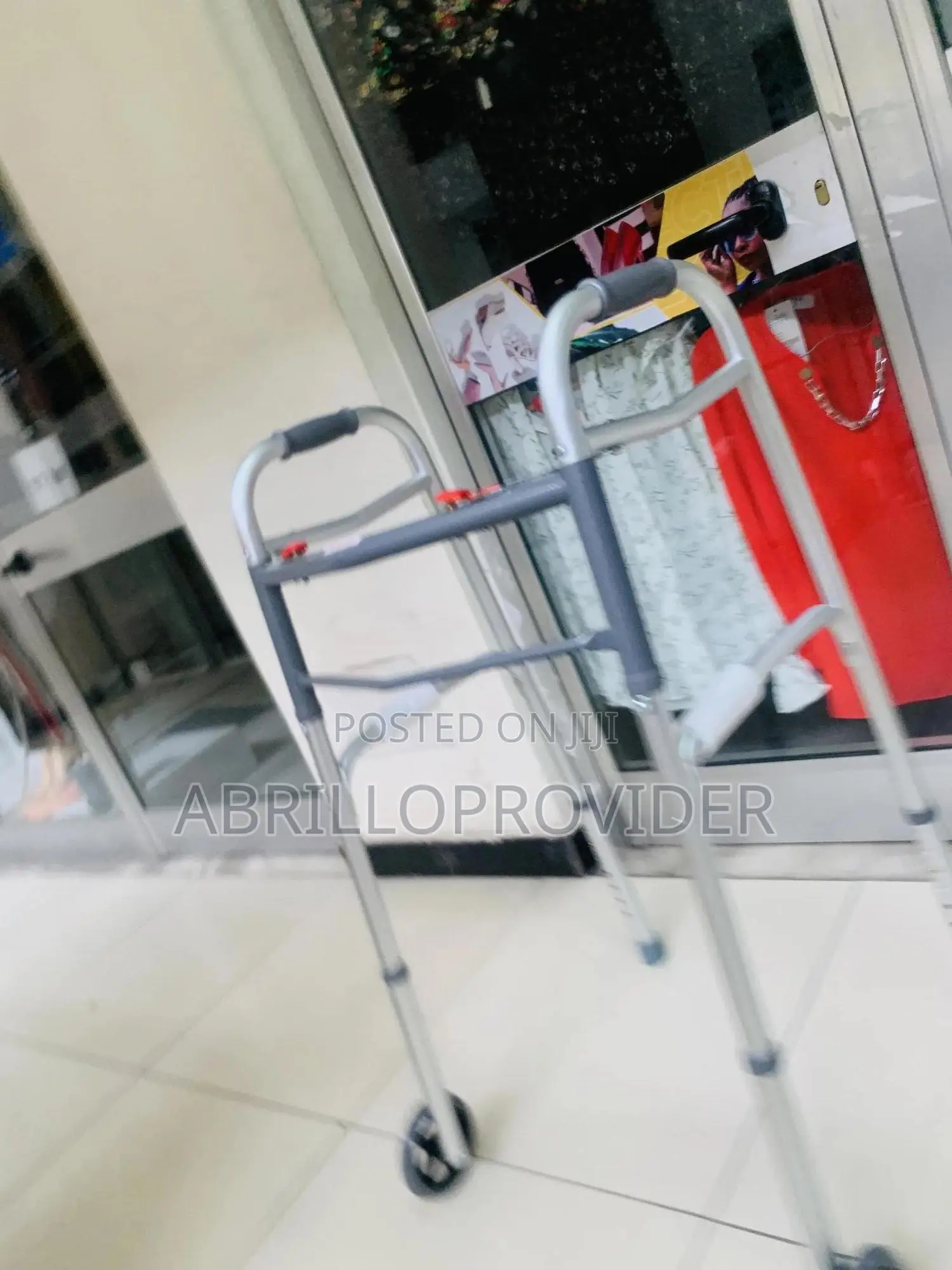 Strong Walker1:2walking Aid4