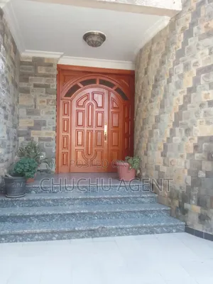8bdrm House in Bole for rent