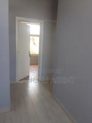 8bdrm House in Bole for rent