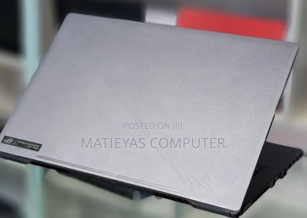 New Laptop Asus ROG Zephyrus G15 16GB AMD Ryzen 9 SSD 1T