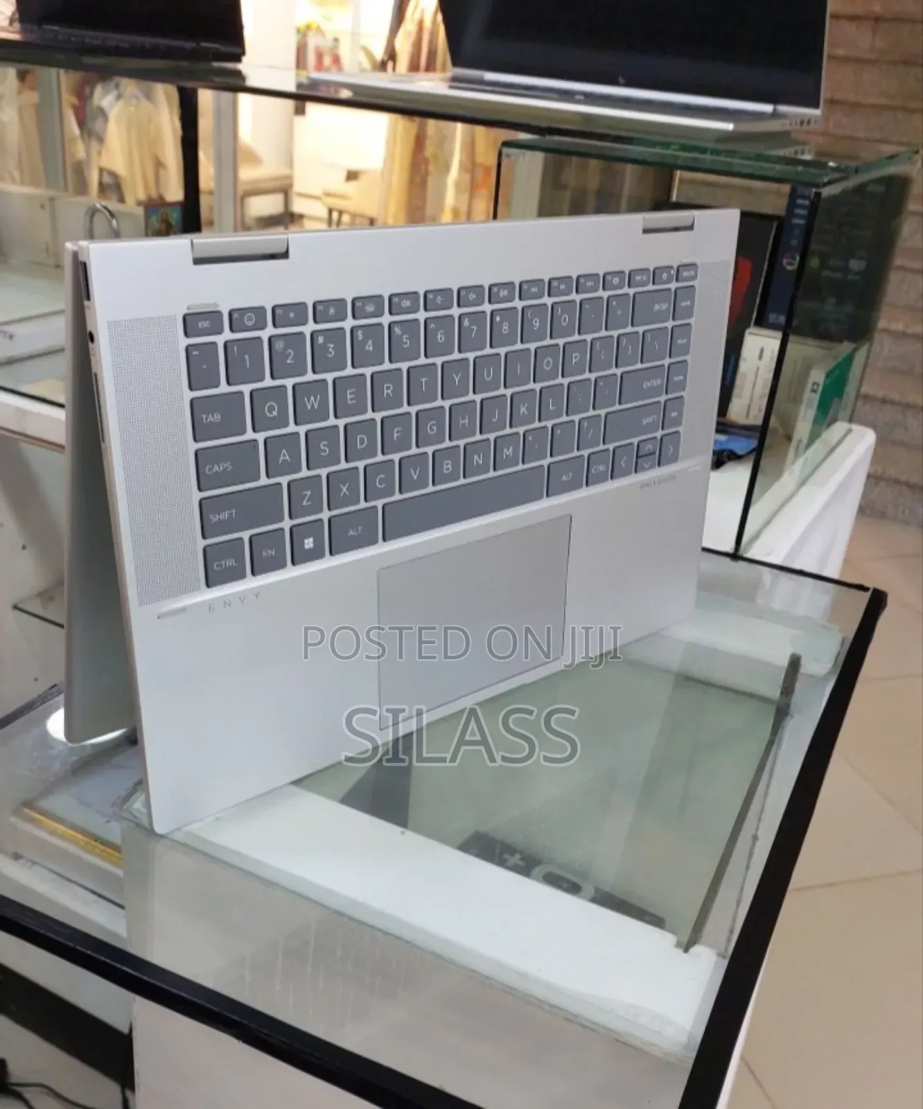 New Laptop HP Envy X360 16GB Intel Core I7 SSD 1T