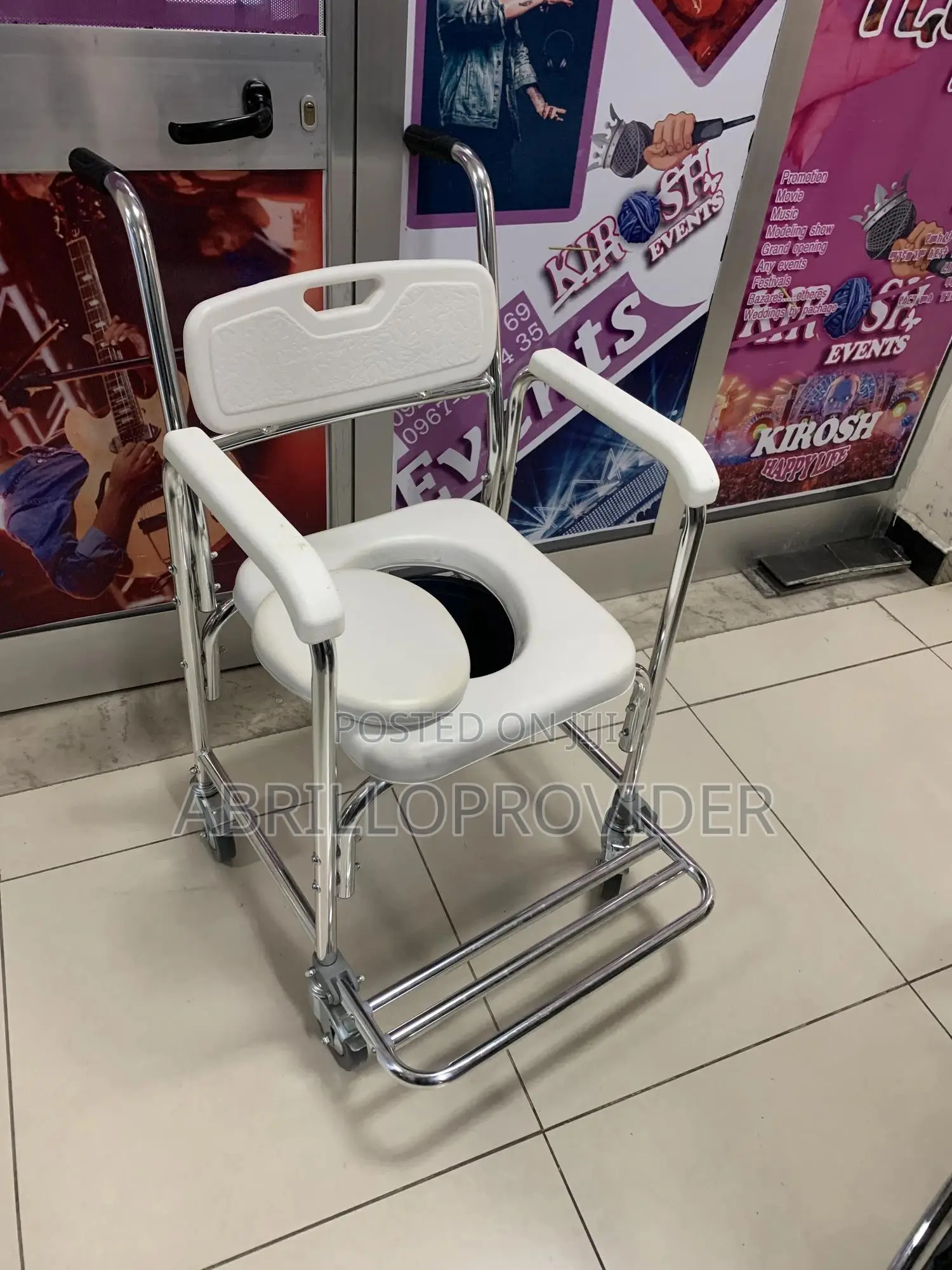 Toilet Wheelchair2:3wheelchair1wheelchair1: 8wheelchair