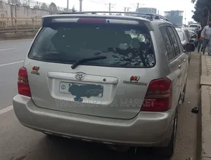 Toyota Highlander 2001 Gold