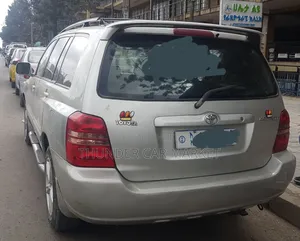 Toyota Highlander 2001 Gold