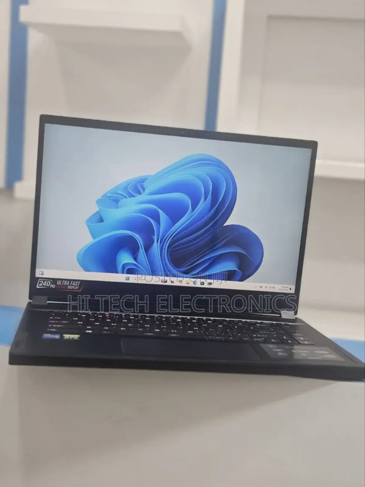 New Laptop MSI GS66 Stealth 10UG 32GB Intel Core I7 SSD 1T