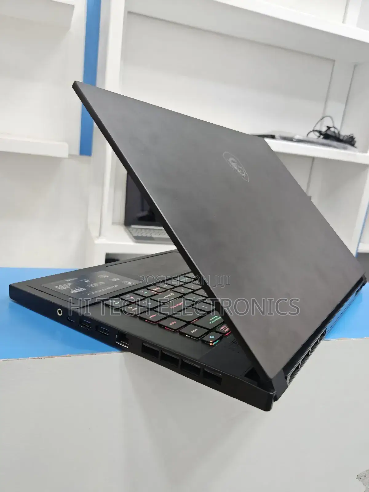 New Laptop MSI GS66 Stealth 10UG 32GB Intel Core I7 SSD 1T