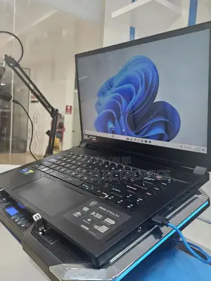 New Laptop MSI GS66 Stealth 10UG 32GB Intel Core I7 SSD 1T